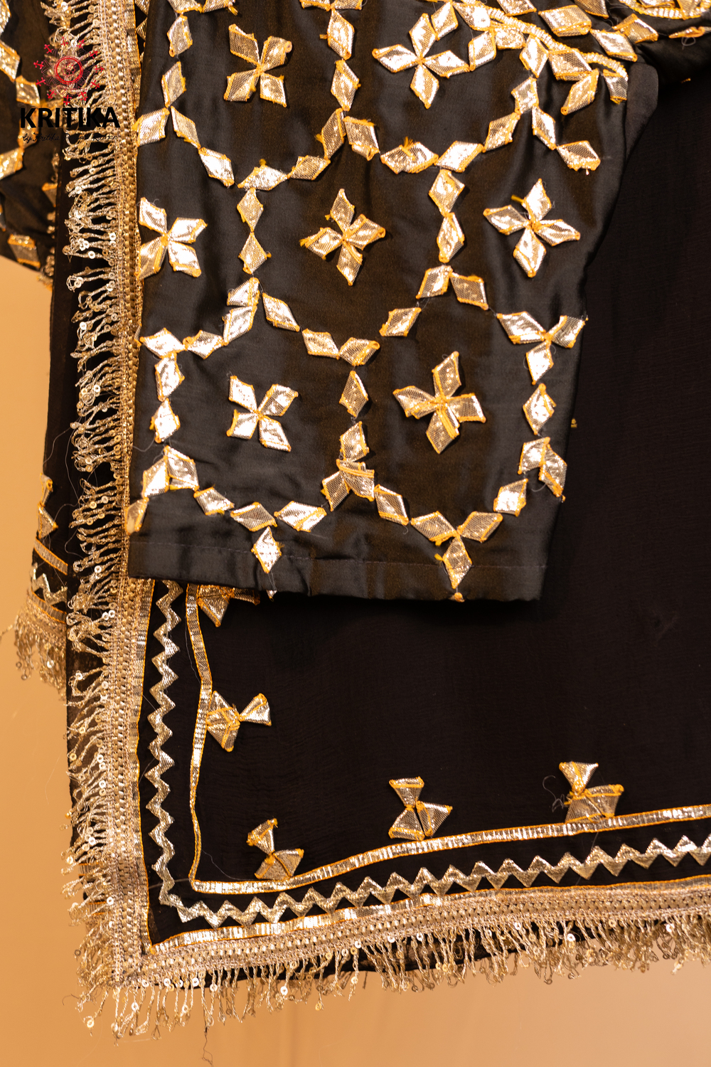Anura Saree Gallery Image 1
