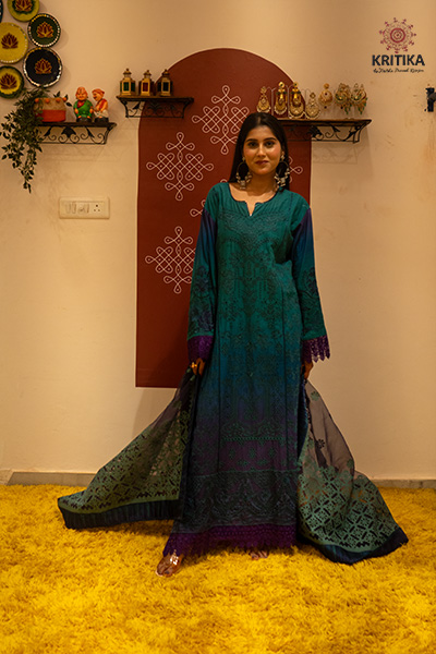 Azraq Suit Gallery Image 3
