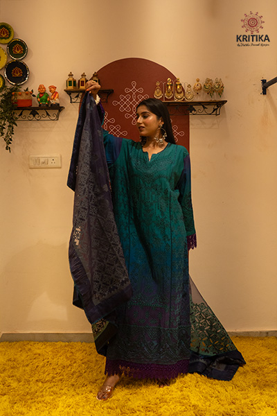 Azraq Suit Gallery Image 4