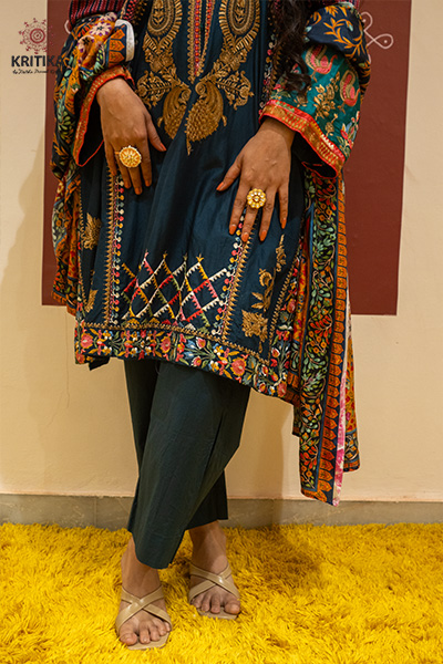 Firoza Suit Gallery Image 2