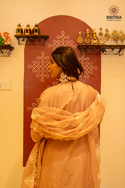 Gulposh Suit Gallery Image 3