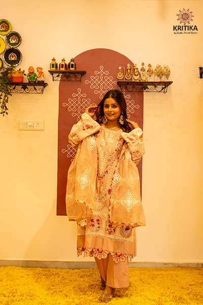 Gulposh Suit