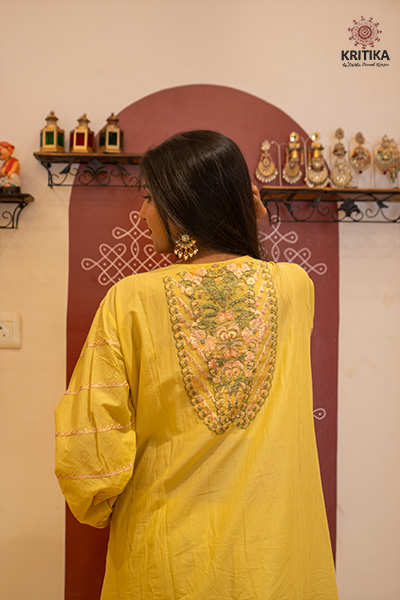 Jarifa Suit
