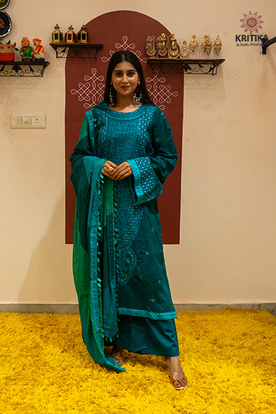 Nilambari Suit Gallery Image 3