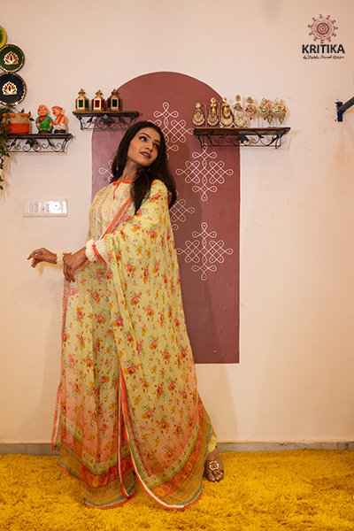 Noor Suit Gallery Image 2