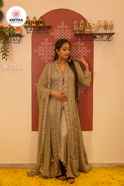 Prishita Suit