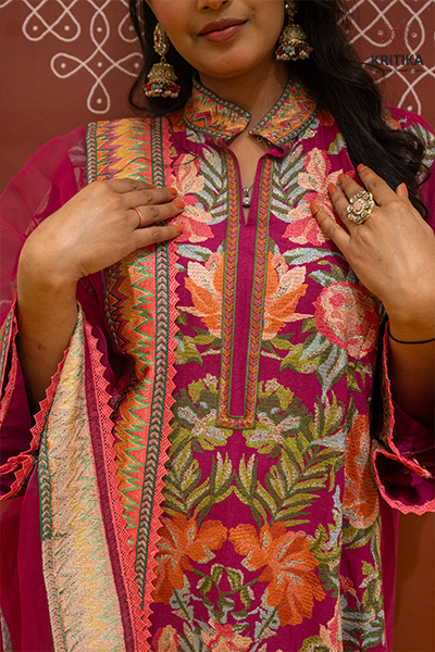 Zareen Suit Gallery Image 3